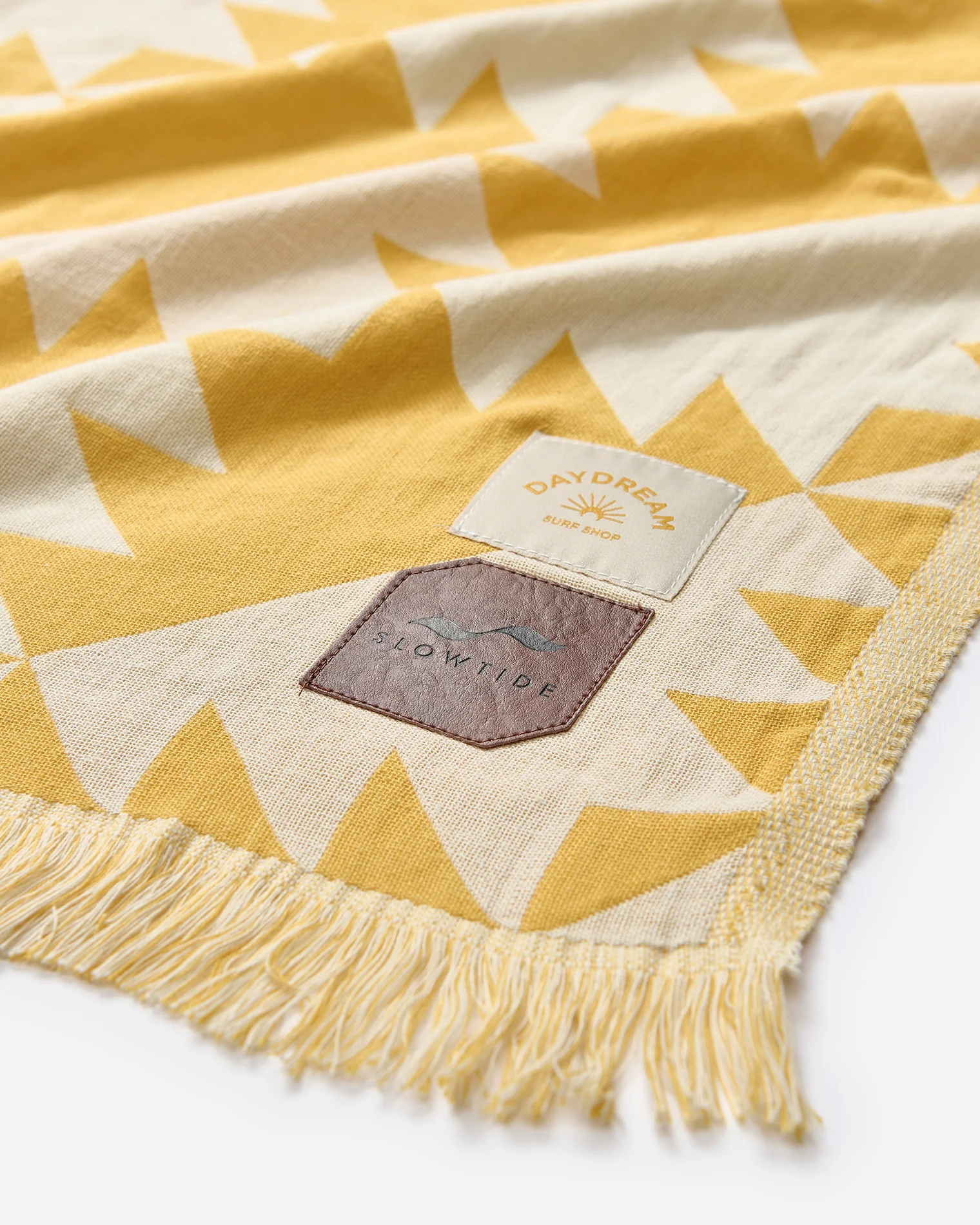 Slowtide Daydream Driftweave Beach Blanket - Curry - Image 5