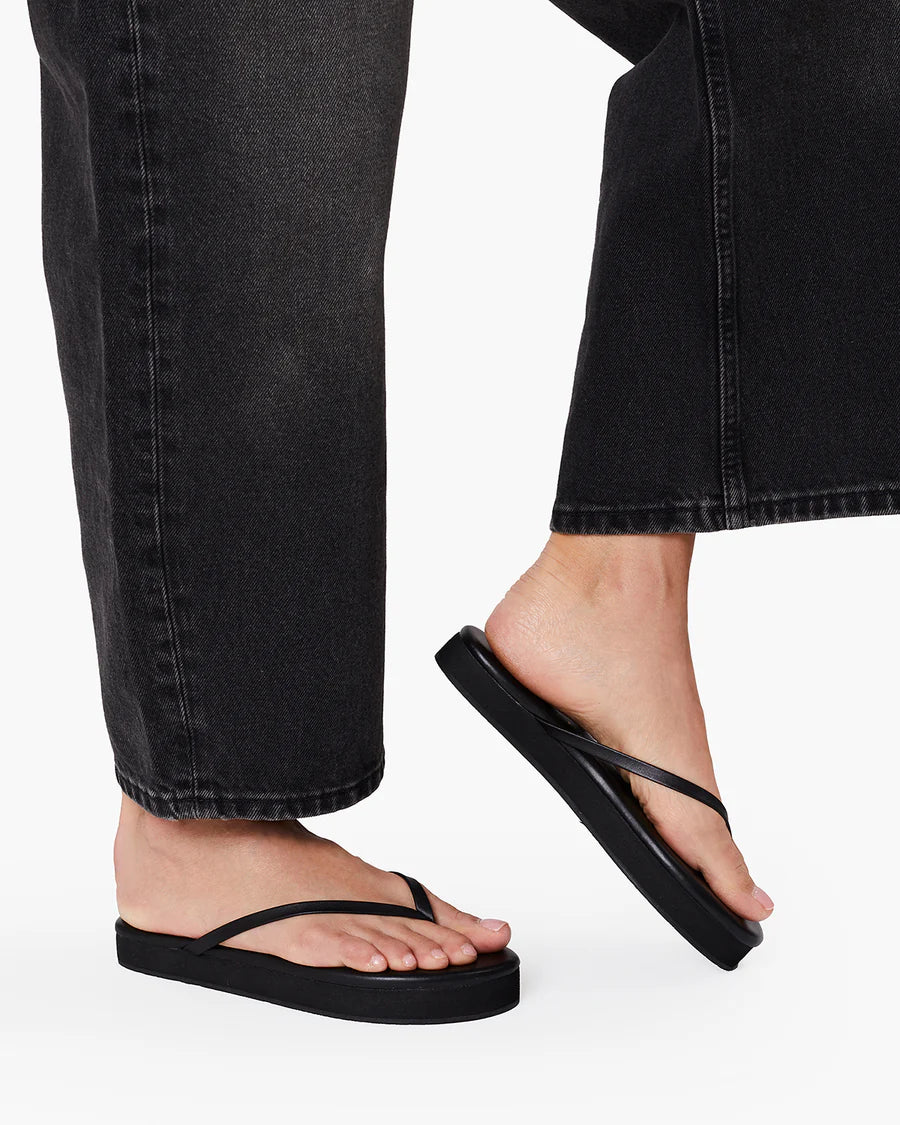TKEES Lily Platform Sandals - Black - Image 5